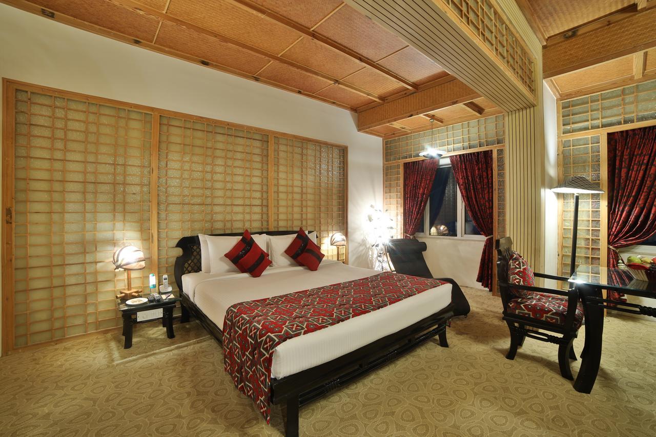 Ramoji Film City- Sitara Luxury Hotel Pedda Ambarpet Exterior foto